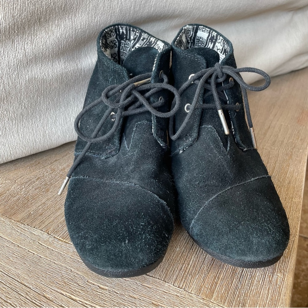 Tom’s Black Suede Booties
